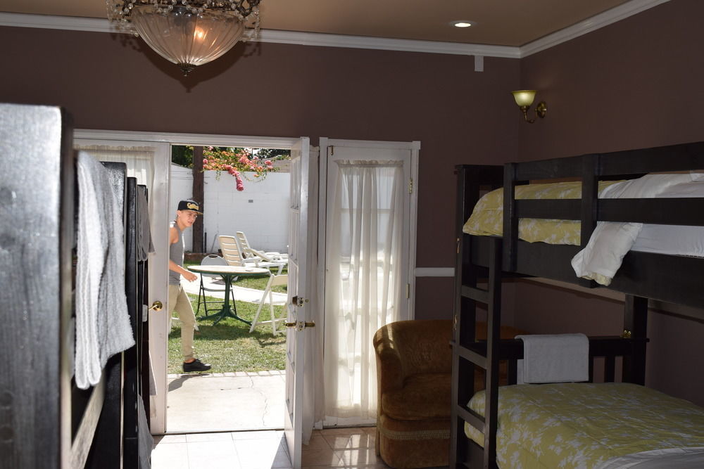 The Anderson Estates Hostel Лос Анджелис Екстериор снимка